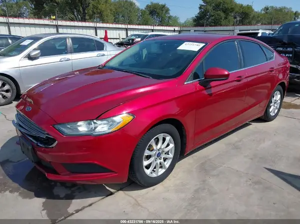 3FA6P0G70HR140916 2017 FORD FUSION - Image 2