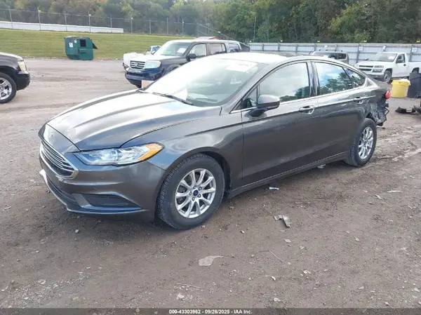 3FA6P0G70HR161314 2017 FORD FUSION - Image 2