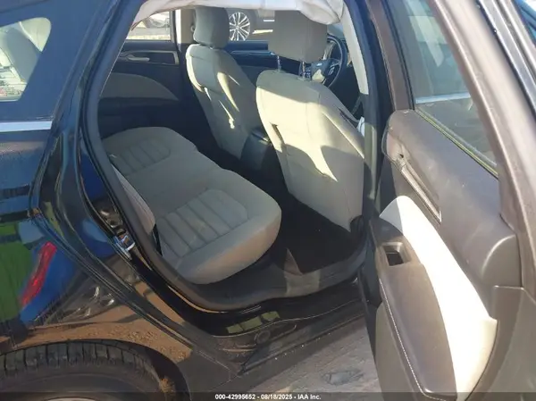 3FA6P0G70HR174743 2017 FORD FUSION - Image 8