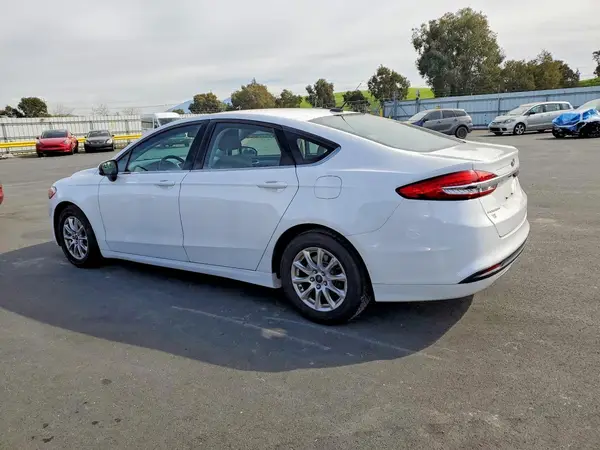 3FA6P0G70HR185063 2017 FORD FUSION - Image 2