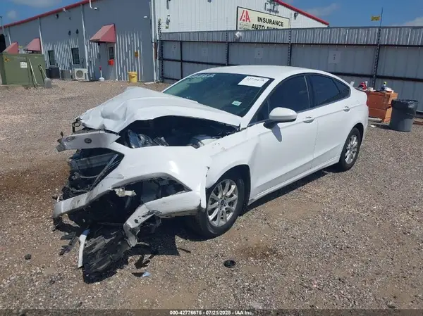 3FA6P0G70HR206476 2017 FORD FUSION - Image 2