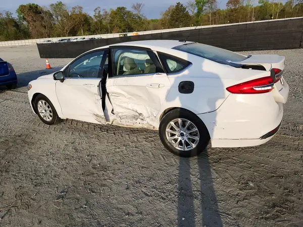 3FA6P0G70HR301152 2017 FORD FUSION - Image 2