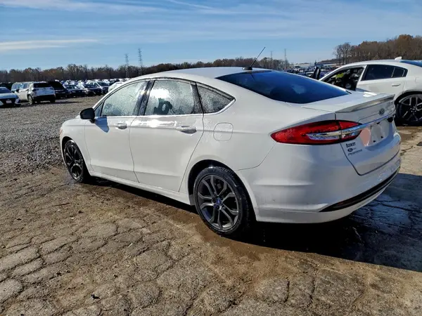 3FA6P0G70JR196585 2018 FORD FUSION - Image 2