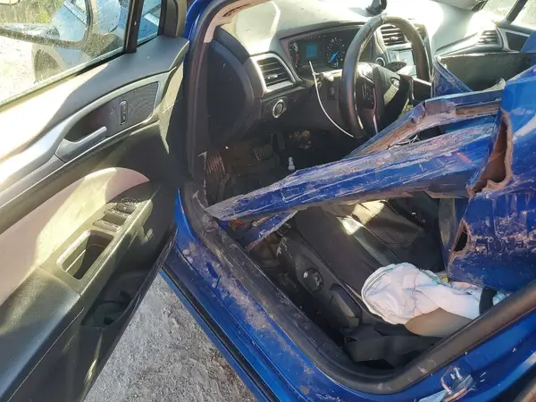 3FA6P0G70JR281801 2018 FORD FUSION - Image 8