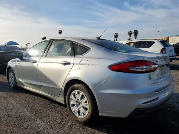 3FA6P0G70KR114002 2019 FORD FUSION - Image 2