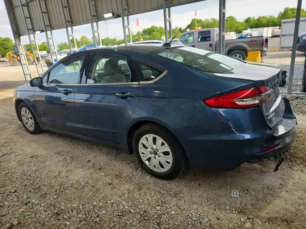 3FA6P0G70KR231952 2019 FORD FUSION - Image 2