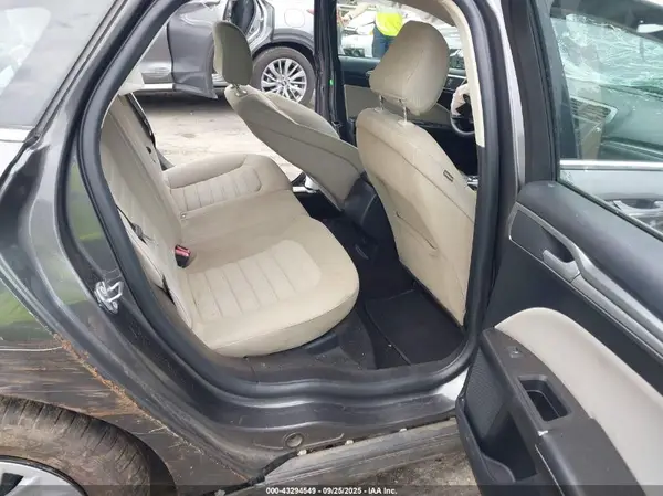 3FA6P0G70LR161886 2020 FORD FUSION - Image 8