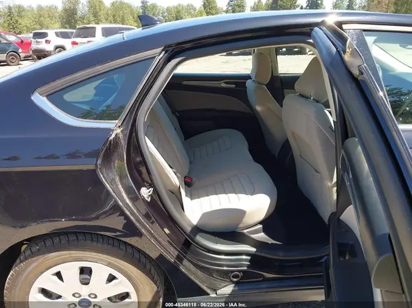 3FA6P0G70LR201075 2020 FORD FUSION - Image 8