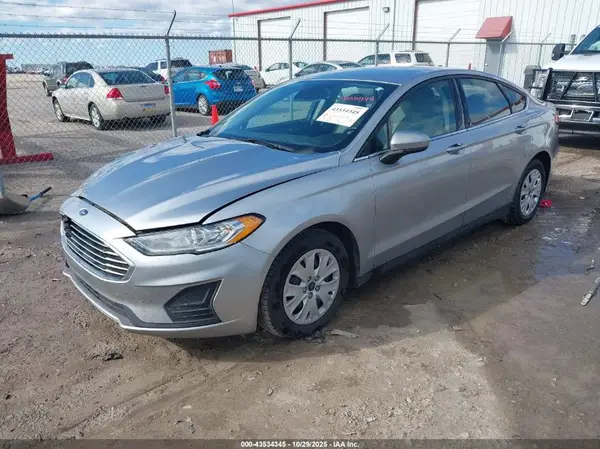 3FA6P0G70LR235162 2020 FORD FUSION - Image 2