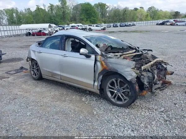 3FA6P0G71HR161404 2017 FORD FUSION - Image 1