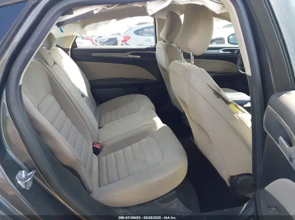 3FA6P0G71HR175884 2017 FORD FUSION - Image 8