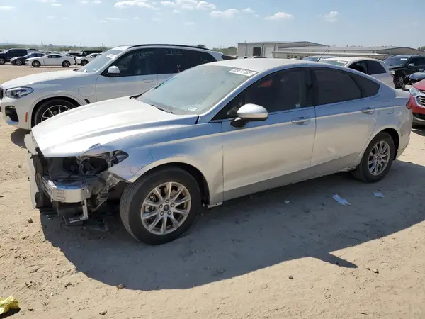3FA6P0G71JR161117 2018 FORD FUSION - Image 1