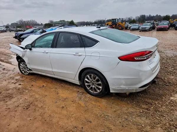 3FA6P0G71JR258933 2018 FORD FUSION - Image 2
