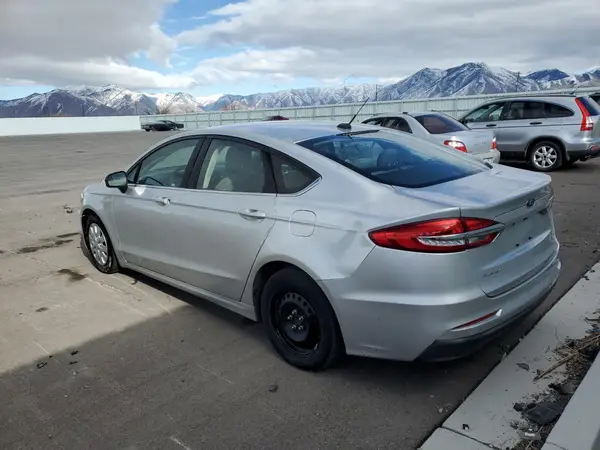 3FA6P0G71KR104255 2019 FORD FUSION - Image 2
