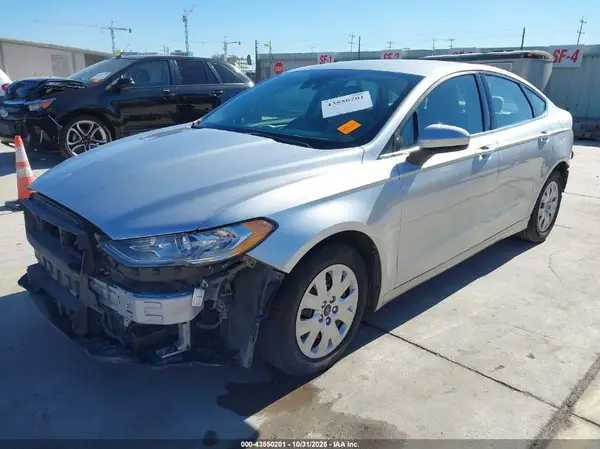 3FA6P0G71KR275569 2019 FORD FUSION - Image 2