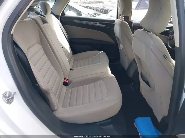 3FA6P0G71KR277676 2019 FORD FUSION - Image 8