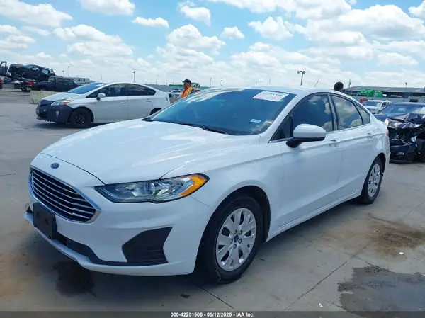 3FA6P0G71KR282537 2019 FORD FUSION - Image 2