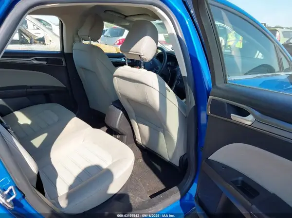 3FA6P0G71LR148001 2020 FORD FUSION - Image 8