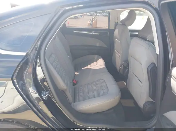3FA6P0G72GR240563 2016 FORD FUSION - Image 8