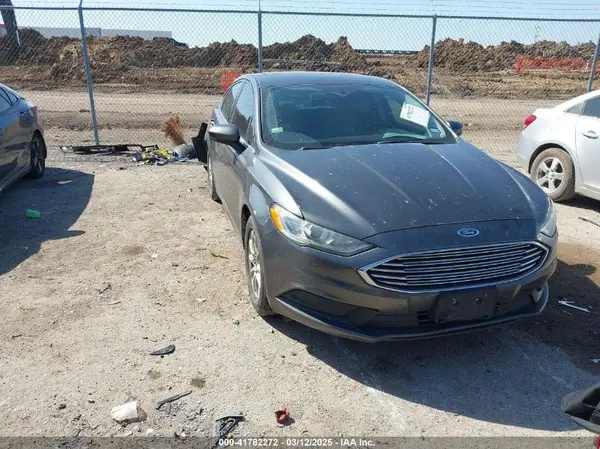 3FA6P0G72HR140903 2017 FORD FUSION - Image 1