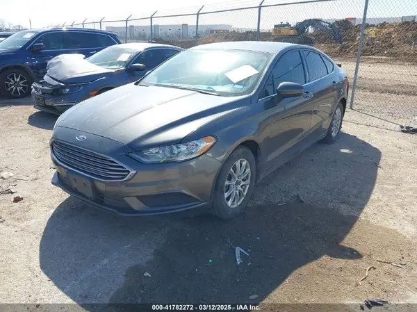 3FA6P0G72HR140903 2017 FORD FUSION - Image 2