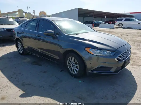 3FA6P0G72HR190331 2017 FORD FUSION - Image 1