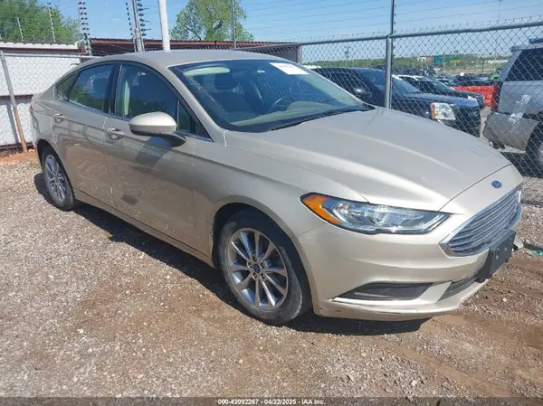 3FA6P0G72HR206558 2017 FORD FUSION - Image 1