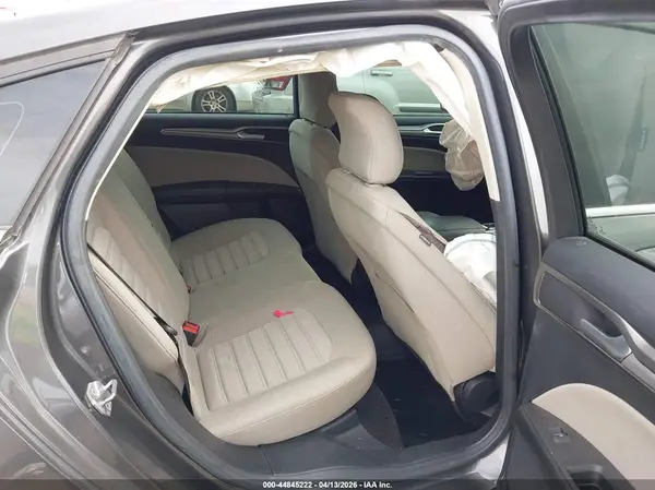 3FA6P0G72HR211050 2017 FORD FUSION - Image 8