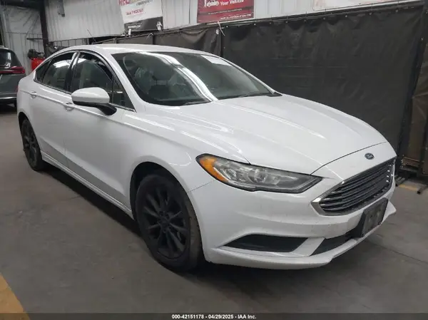 3FA6P0G72HR222095 2017 FORD FUSION - Image 1
