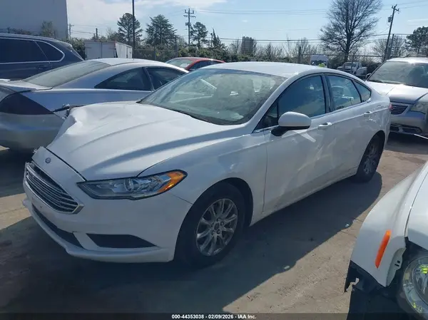 3FA6P0G72HR260054 2017 FORD FUSION - Image 2