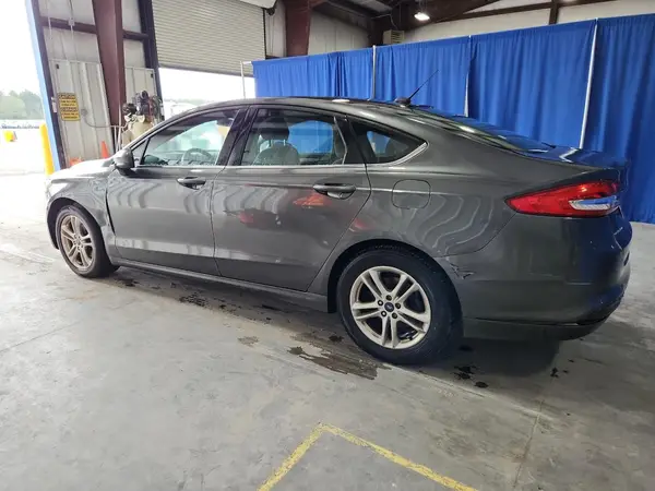 3FA6P0G72JR160302 2018 FORD FUSION - Image 2