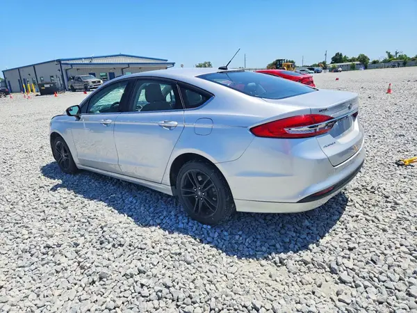 3FA6P0G72JR165225 2018 FORD FUSION - Image 2