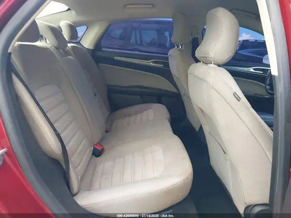 3FA6P0G72KR111604 2019 FORD FUSION - Image 8