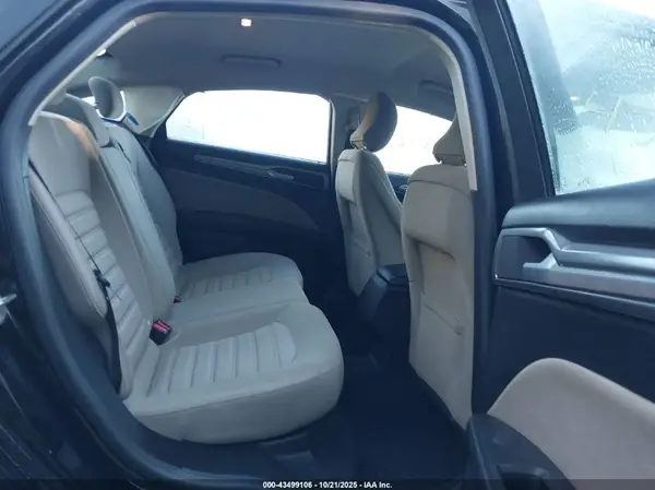 3FA6P0G72KR196220 2019 FORD FUSION - Image 8