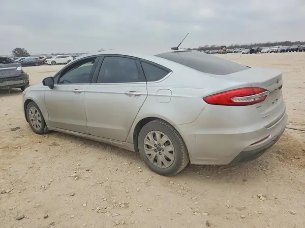 3FA6P0G72KR250602 2019 FORD FUSION - Image 2