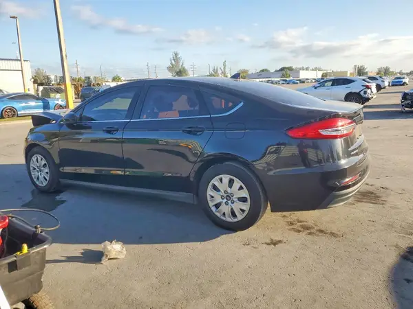 3FA6P0G72LR200042 2020 FORD FUSION - Image 2