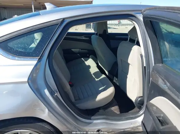 3FA6P0G72LR216113 2020 FORD FUSION - Image 8
