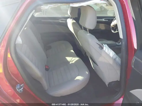 3FA6P0G72LR218587 2020 FORD FUSION - Image 8