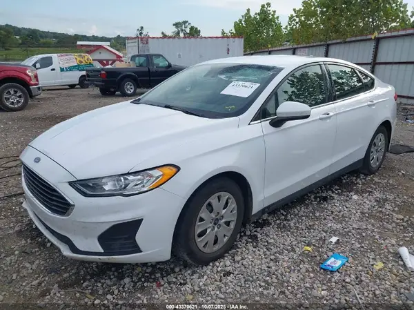 3FA6P0G72LR235695 2020 FORD FUSION - Image 2