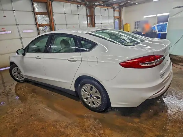3FA6P0G72LR258815 2020 FORD FUSION - Image 2