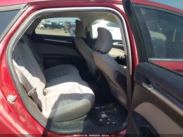 3FA6P0G73GR245965 2016 FORD FUSION - Image 8