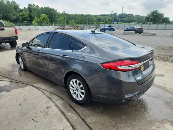 3FA6P0G73HR155829 2017 FORD FUSION - Image 2