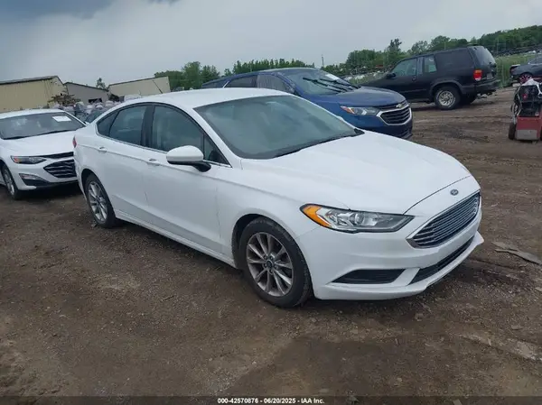 3FA6P0G73HR415923 2017 FORD FUSION - Image 1