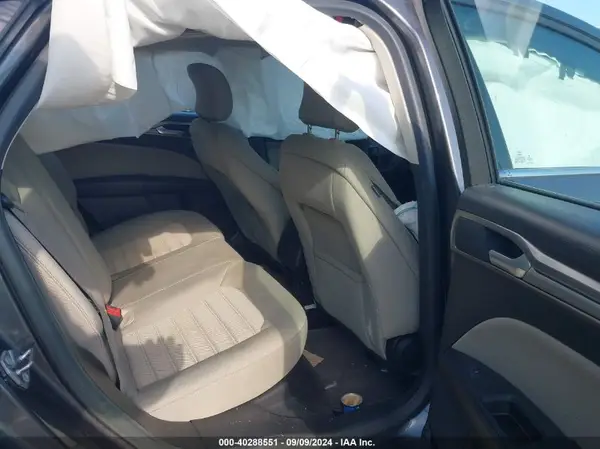 3FA6P0G73JR160213 2018 FORD FUSION - Image 8
