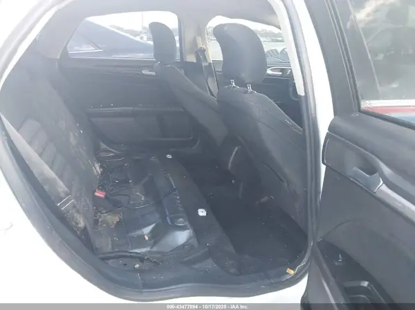 3FA6P0G73JR210429 2018 FORD FUSION - Image 8