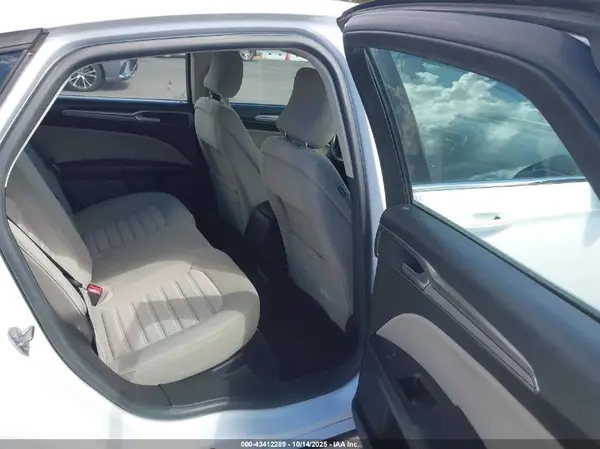 3FA6P0G73JR211919 2018 FORD FUSION - Image 8