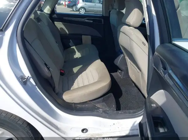 3FA6P0G73KR230276 2019 FORD FUSION - Image 8