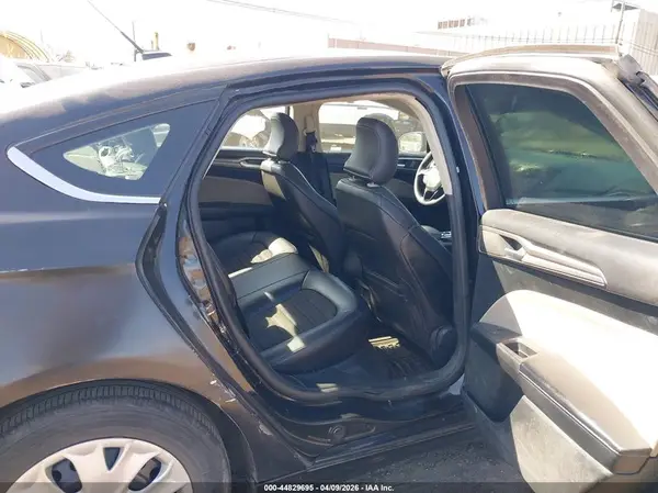 3FA6P0G73KR245148 2019 FORD FUSION - Image 8