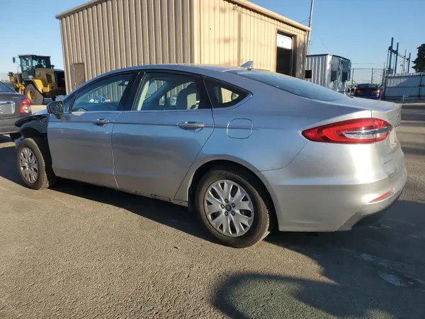 3FA6P0G73LR220428 2020 FORD FUSION - Image 2