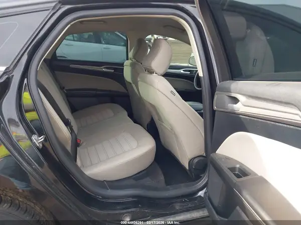 3FA6P0G73LR256832 2020 FORD FUSION - Image 8